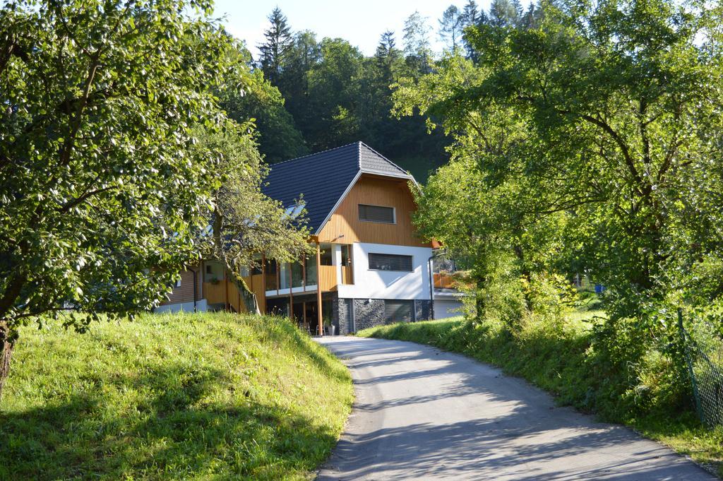 Apartments Tourist Farm Storman With Ev Ch-Station Tržič Extérieur photo